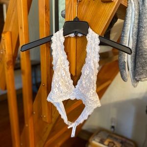 FREE PEOPLE GALLOON LACE HALTER BRA